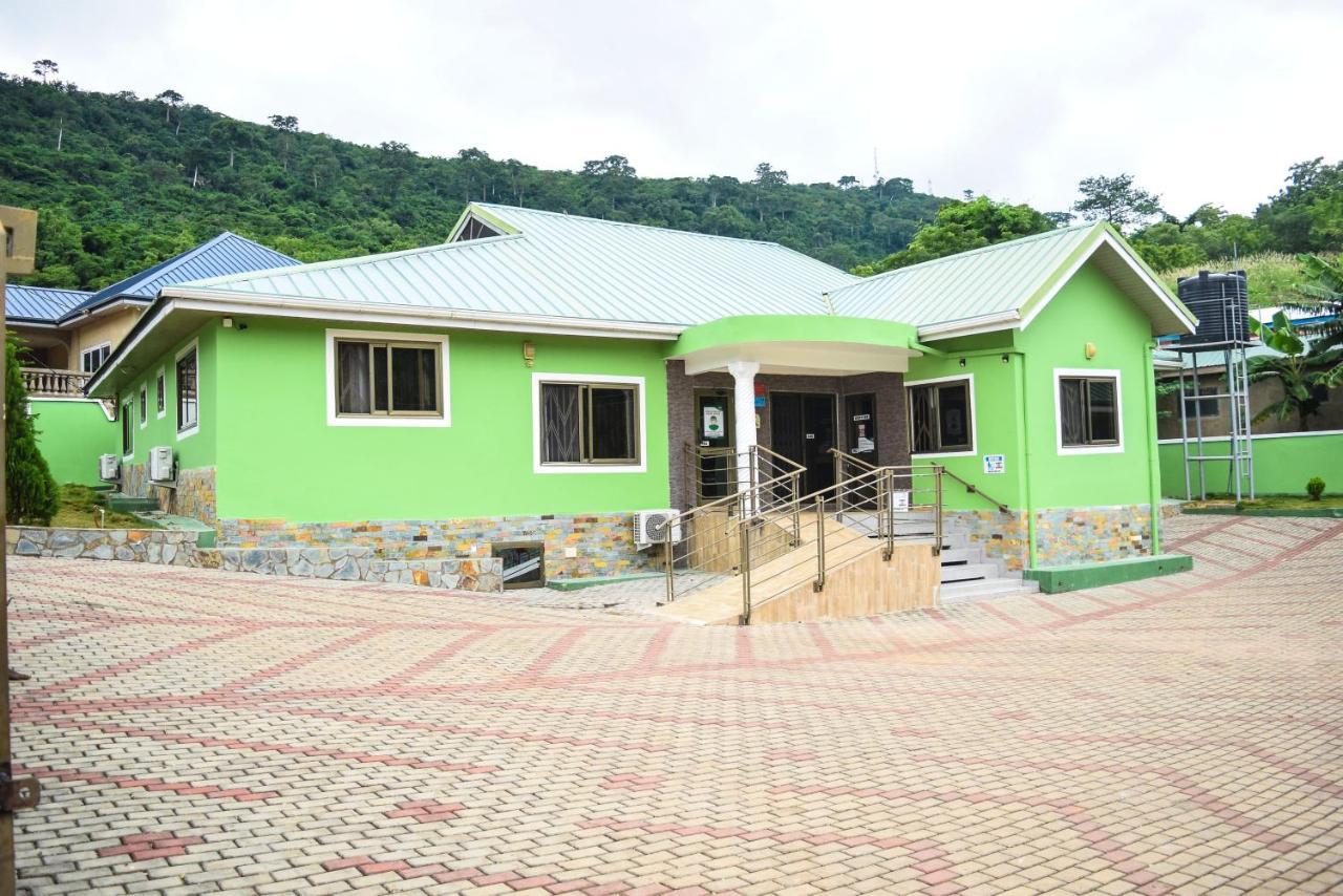 3A'S Guest House Oko Sombo Exterior foto