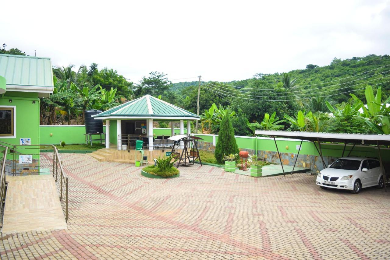 3A'S Guest House Oko Sombo Exterior foto