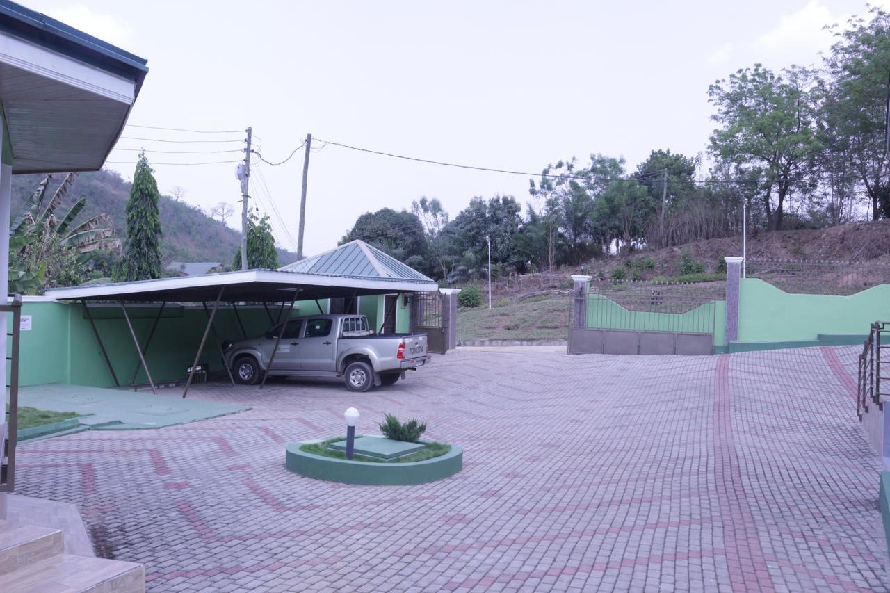 3A'S Guest House Oko Sombo Exterior foto
