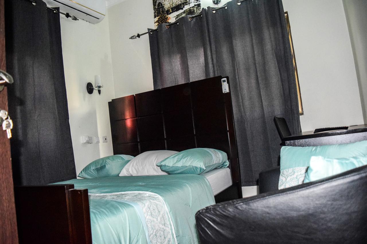 3A'S Guest House Oko Sombo Exterior foto