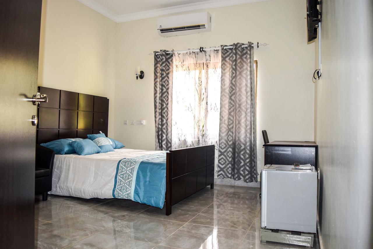 3A'S Guest House Oko Sombo Exterior foto