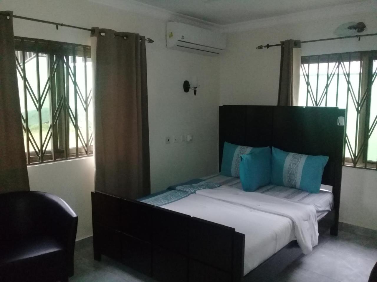 3A'S Guest House Oko Sombo Exterior foto
