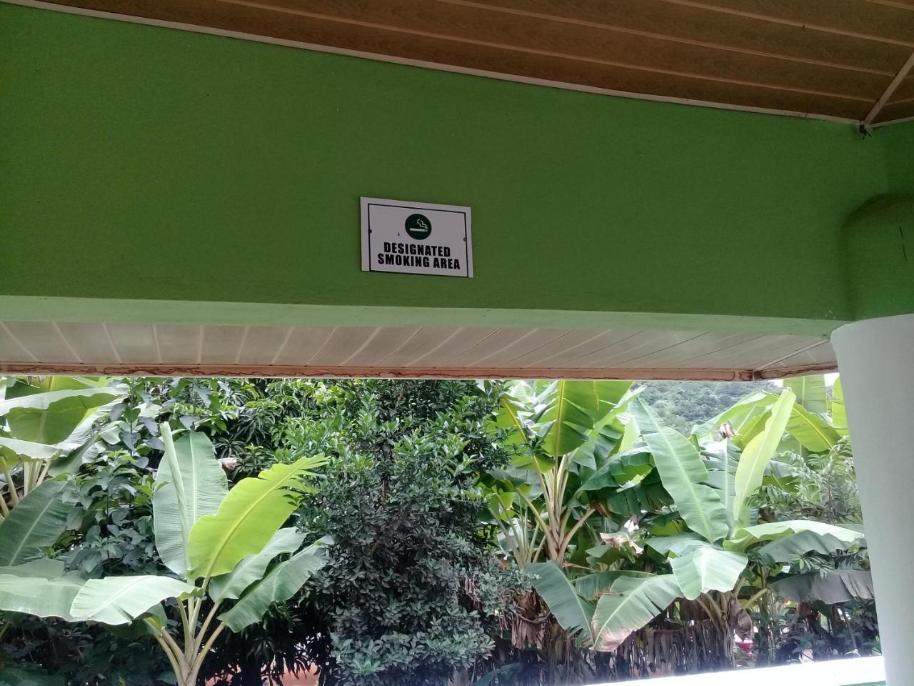 3A'S Guest House Oko Sombo Exterior foto