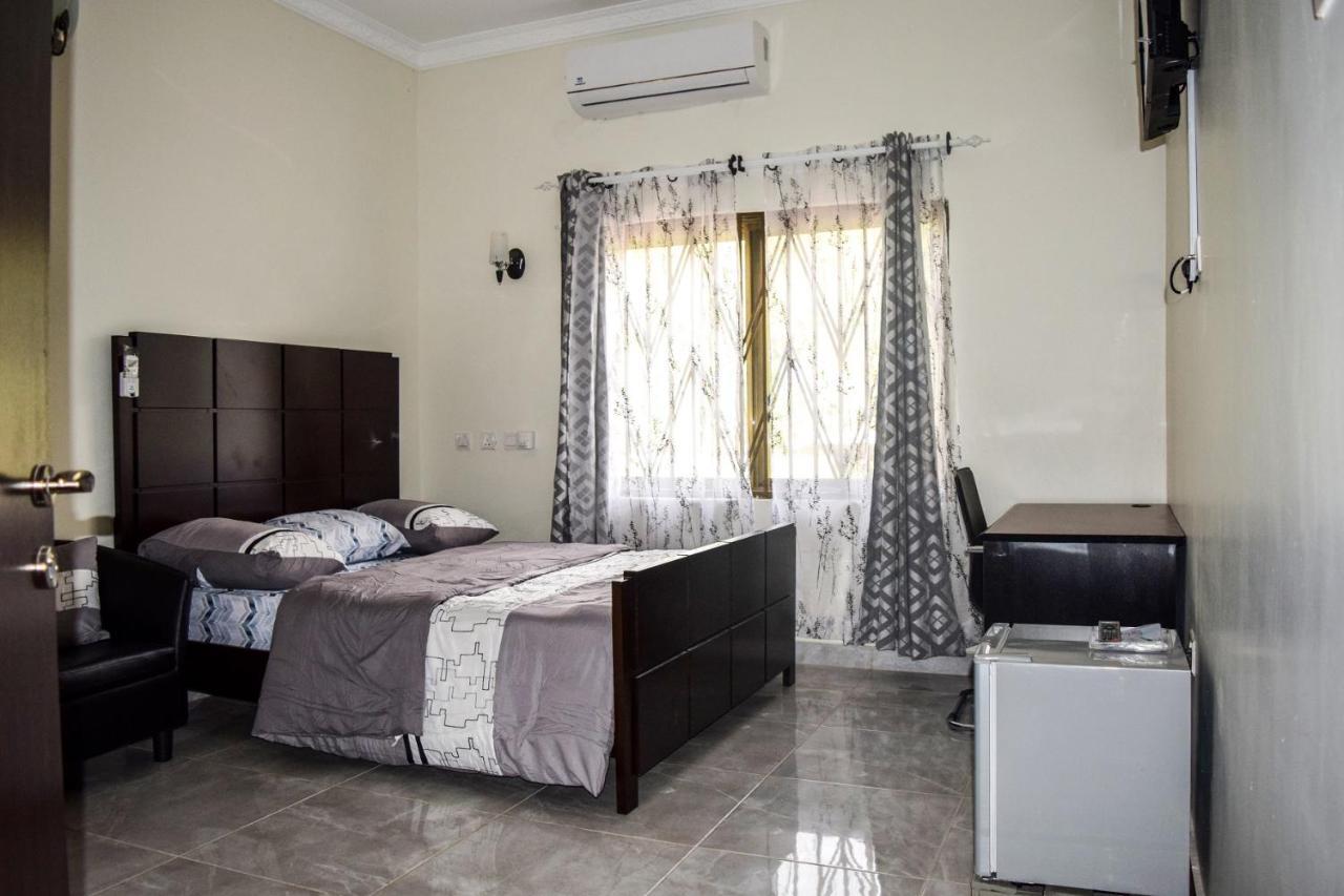 3A'S Guest House Oko Sombo Exterior foto