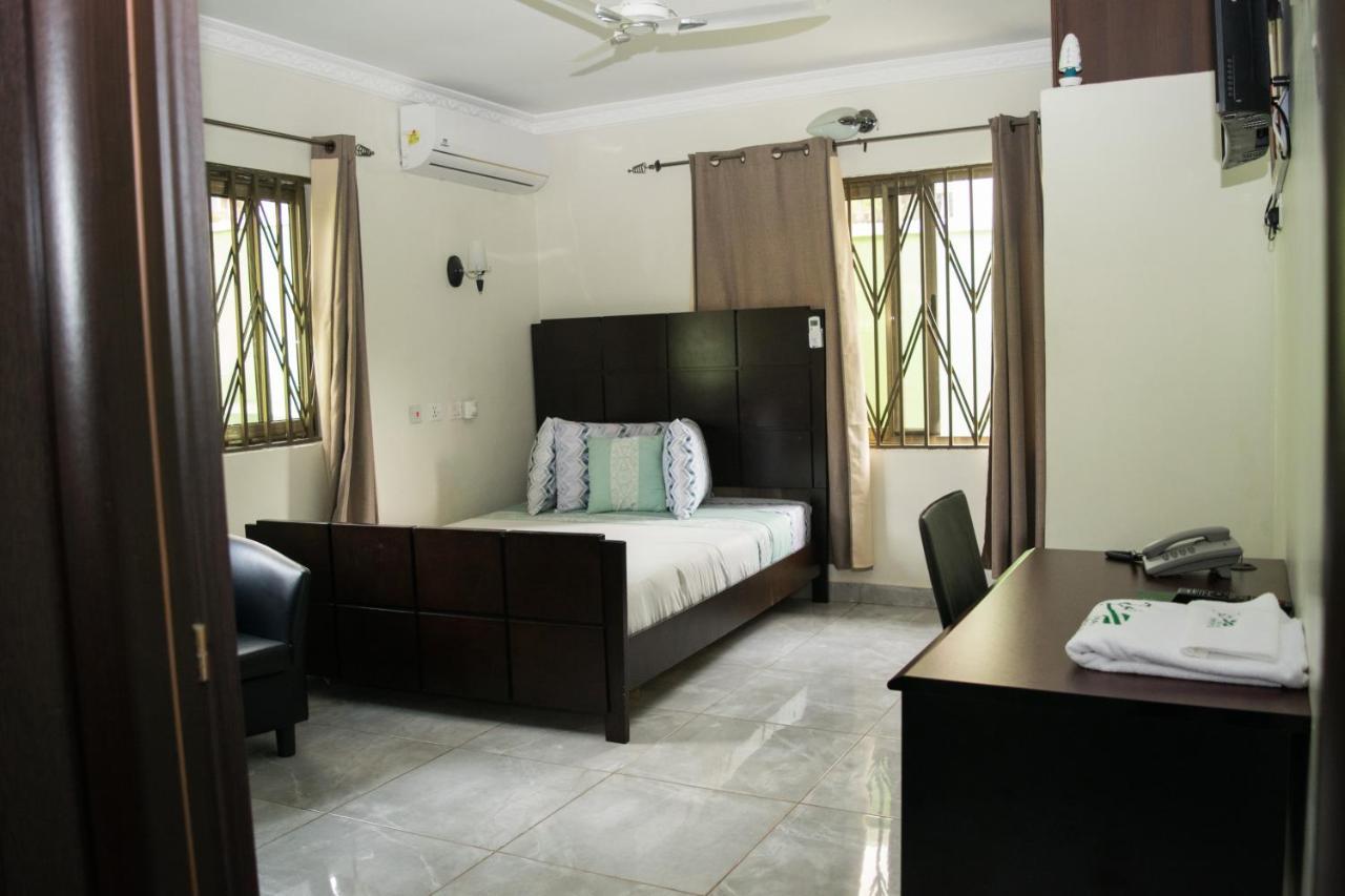 3A'S Guest House Oko Sombo Exterior foto