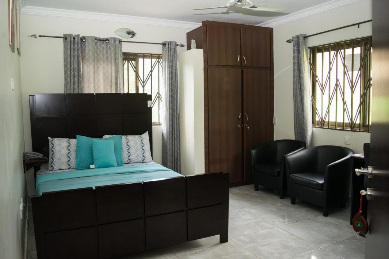 3A'S Guest House Oko Sombo Exterior foto