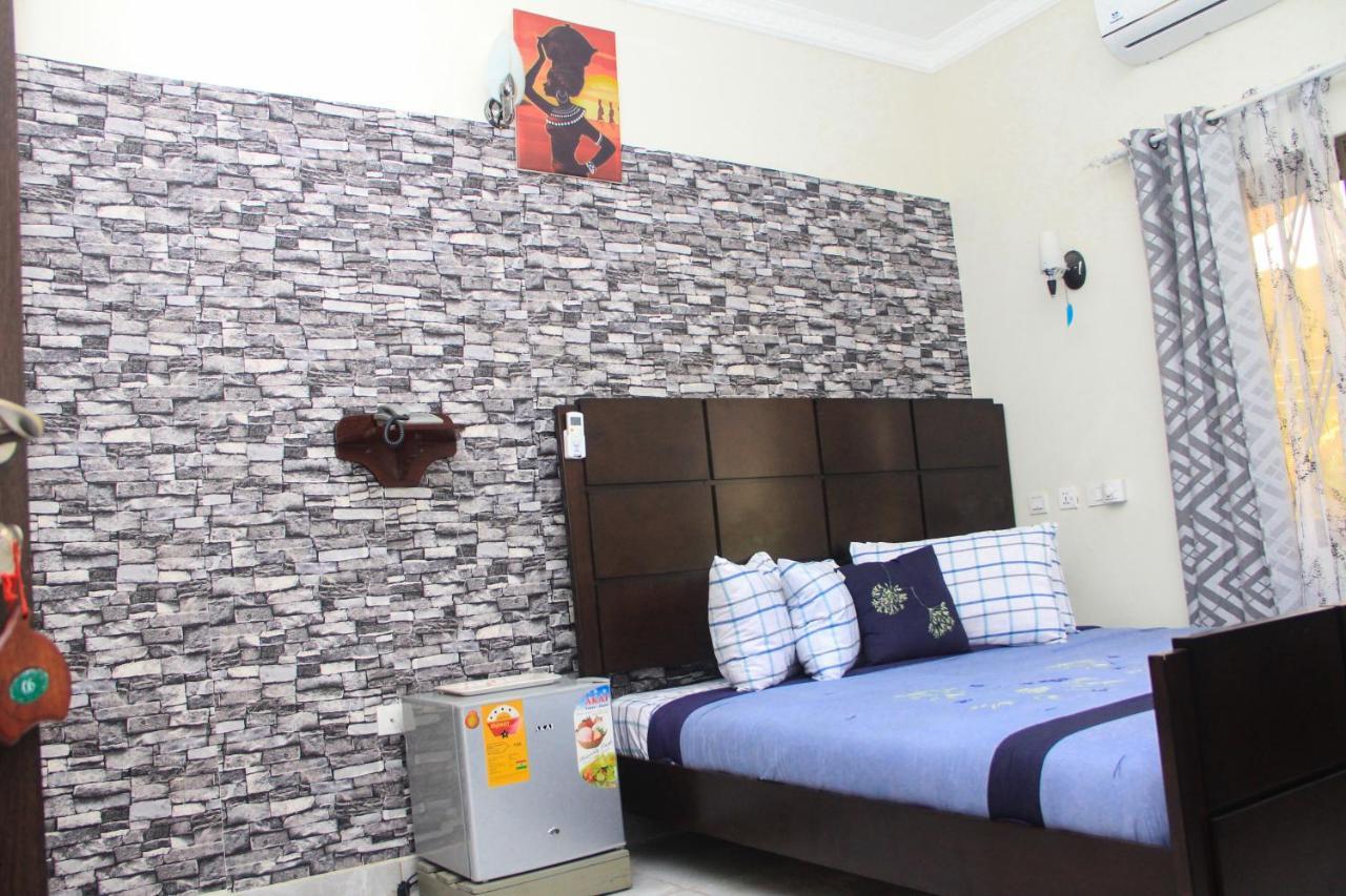 3A'S Guest House Oko Sombo Exterior foto