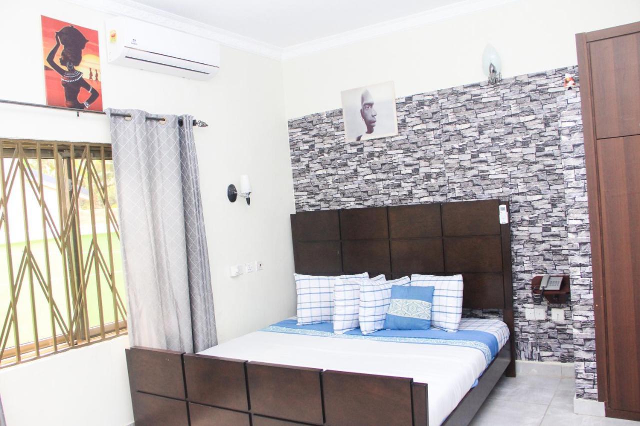 3A'S Guest House Oko Sombo Exterior foto