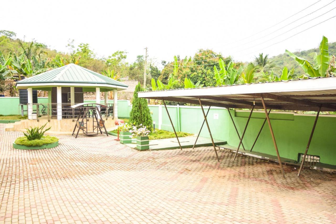3A'S Guest House Oko Sombo Exterior foto