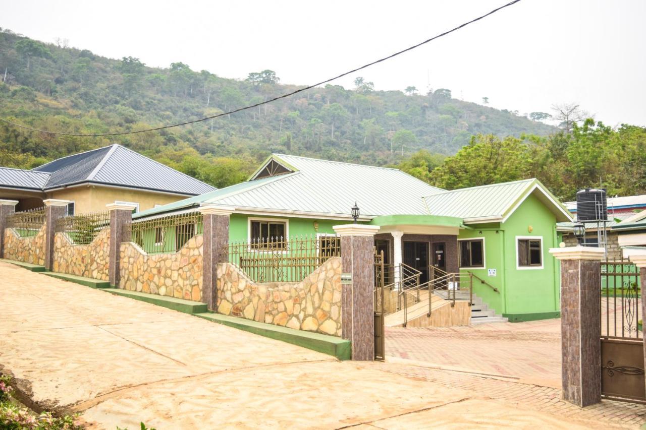 3A'S Guest House Oko Sombo Exterior foto