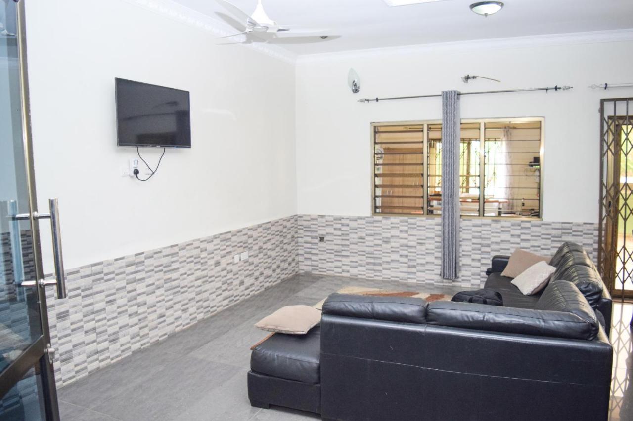 3A'S Guest House Oko Sombo Exterior foto
