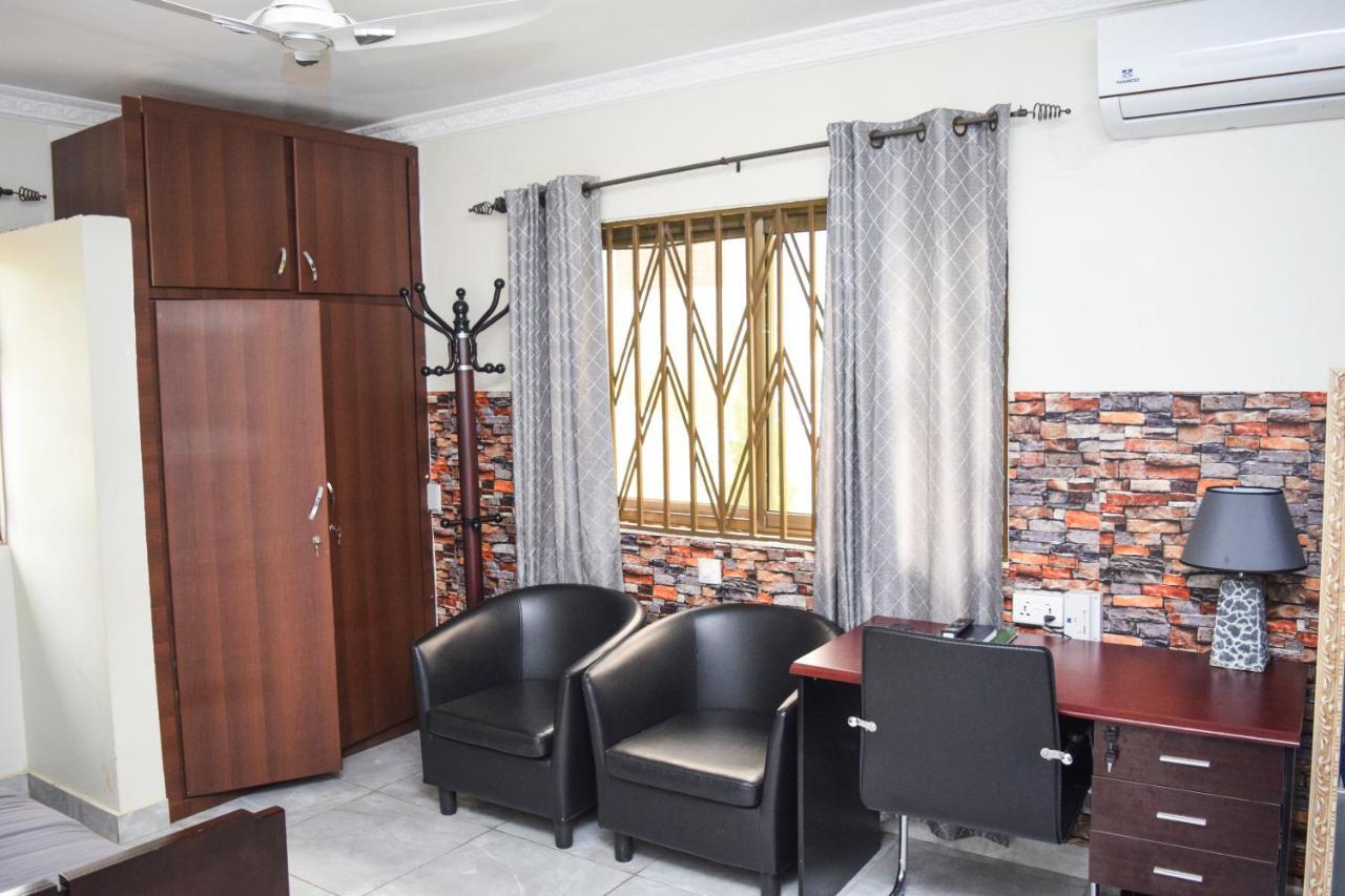 3A'S Guest House Oko Sombo Exterior foto