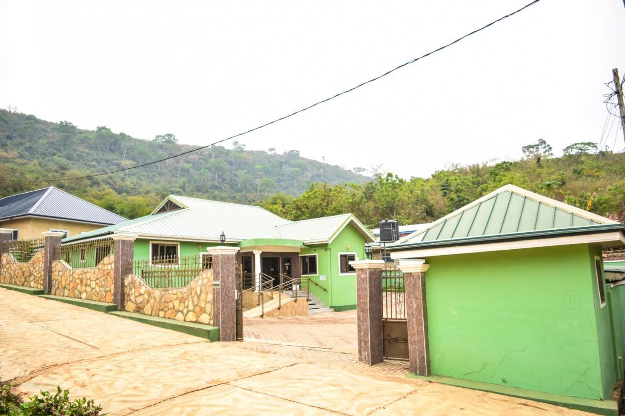 3A'S Guest House Oko Sombo Exterior foto
